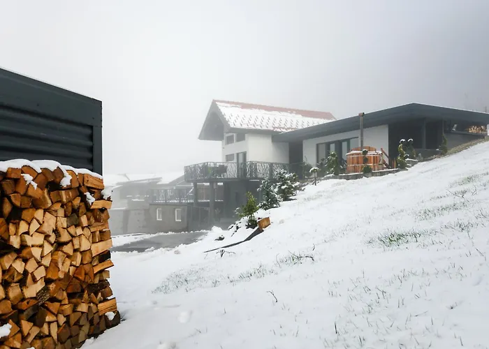 Villa In The Vineyard With Pool, Hottub & Sauna