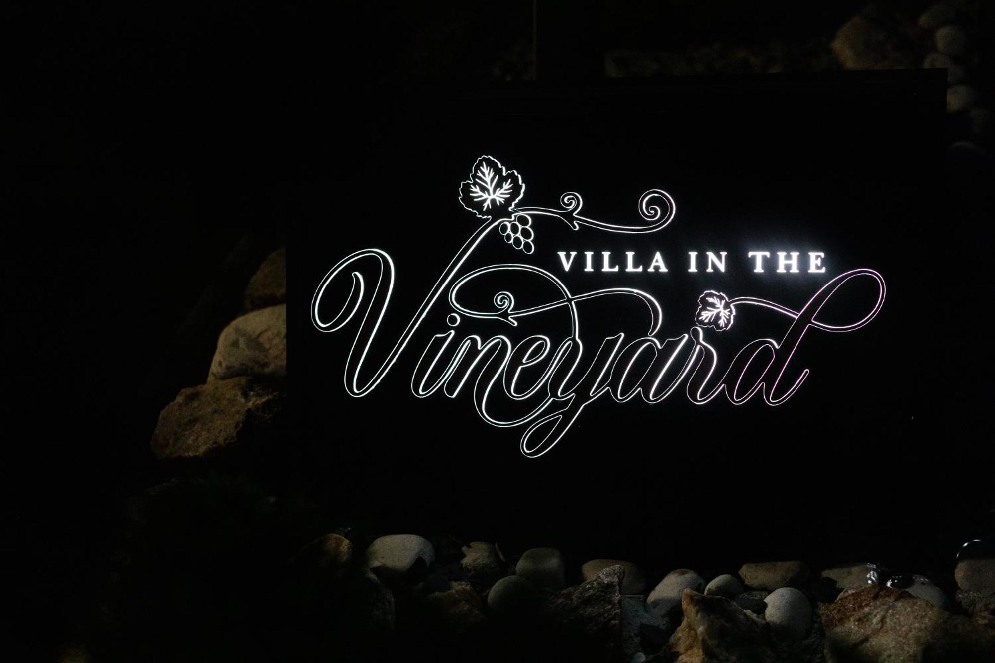 Vila In The Vineyard With Pool, Hottub & Sauna *